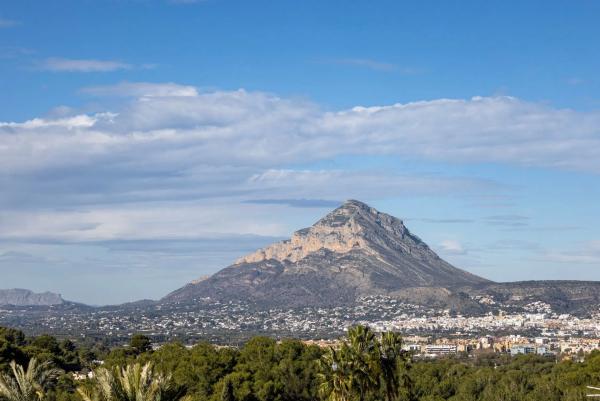 Chalet en Cap Martí - Pinomar