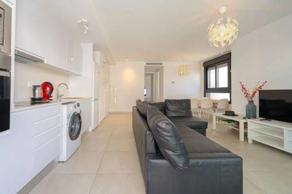 Piso en calle Vall de Gallinera, 6