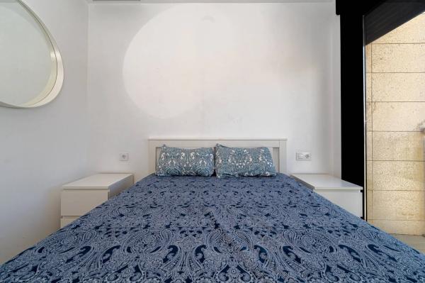 Piso en calle Vall de Gallinera, 6