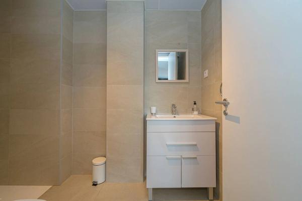 Piso en calle Vall de Gallinera, 6