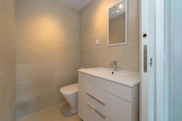 Piso en calle Vall de Gallinera, 6