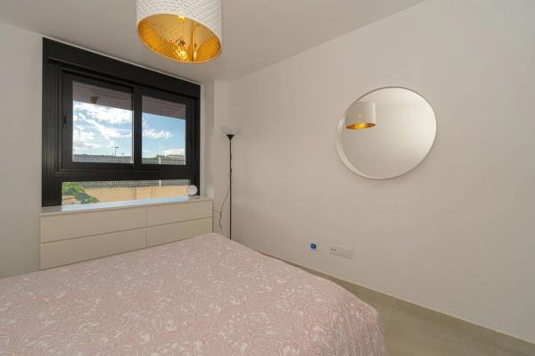 Piso en calle Vall de Gallinera, 6