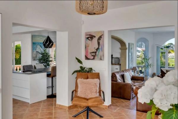 Casa independiente en calle Río Jalón