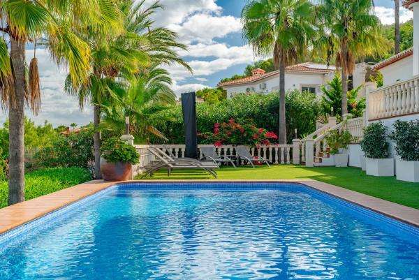 Casa independiente en CL Rio Jalon