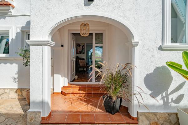 Casa independiente en CL Rio Jalon