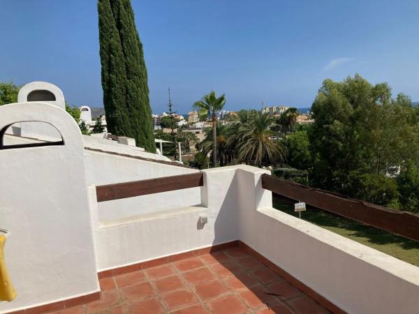 Chalet adosado en Cap Martí - Pinomar