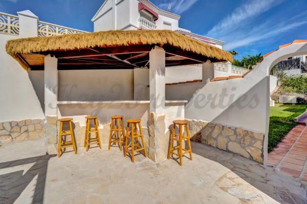 Casa independiente en calle Alfafara