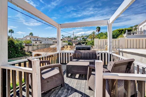 Casa independiente en calle Alfafara