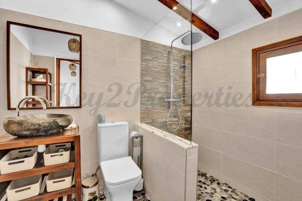 Casa independiente en calle Alfafara