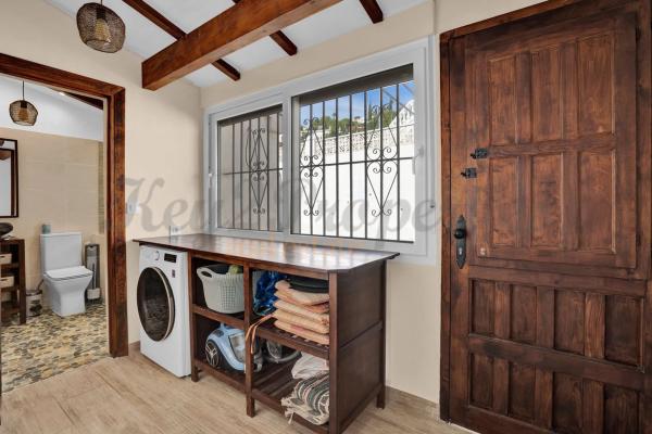 Casa independiente en calle Alfafara