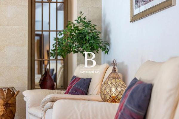 Casa independiente en calle Lluca