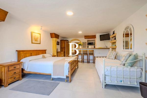 Casa independiente en calle Lluca