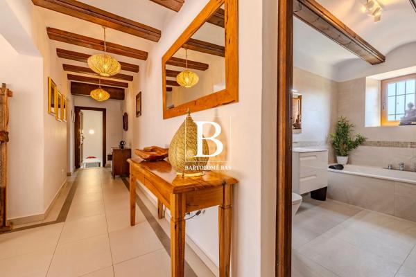 Casa independiente en calle Lluca