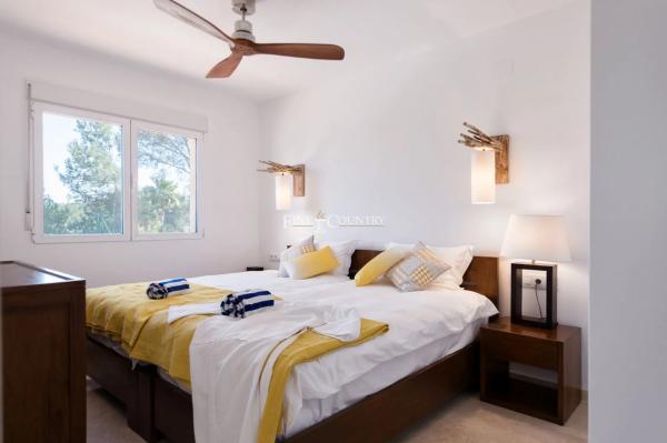 Casa independiente en calle Lago Como