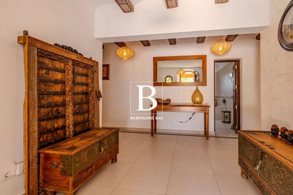 Casa independiente en calle Lluca