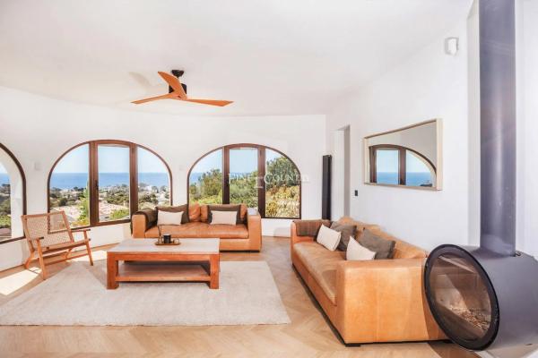 Casa independiente en calle George Gershwin