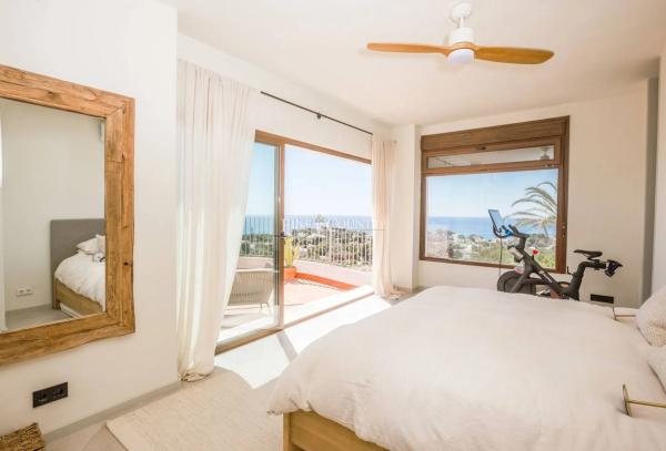 Casa independiente en calle George Gershwin