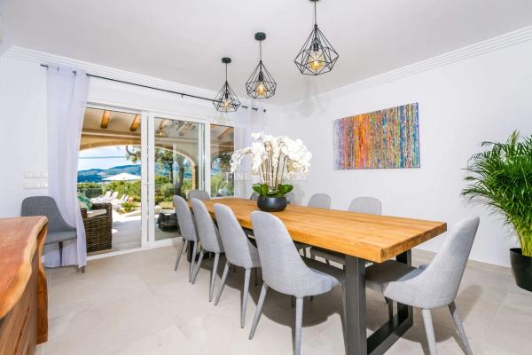 Casa independiente en calle Tarrasa