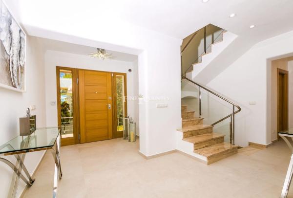 Casa independiente en calle Tarrasa