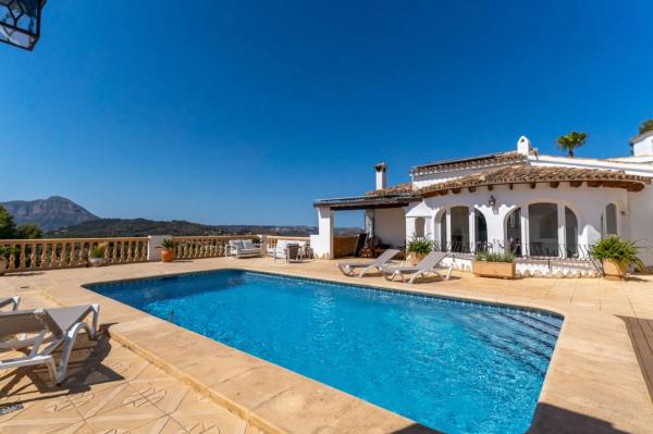 Chalet en Cap Martí - Pinomar