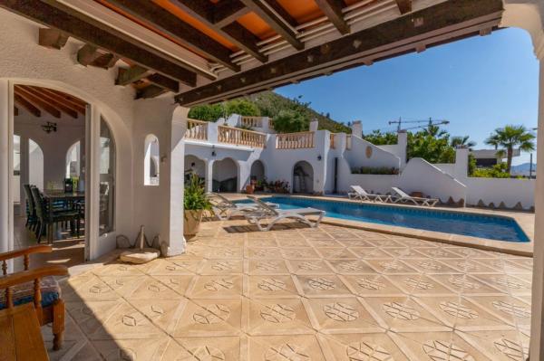 Chalet en Cap Martí - Pinomar