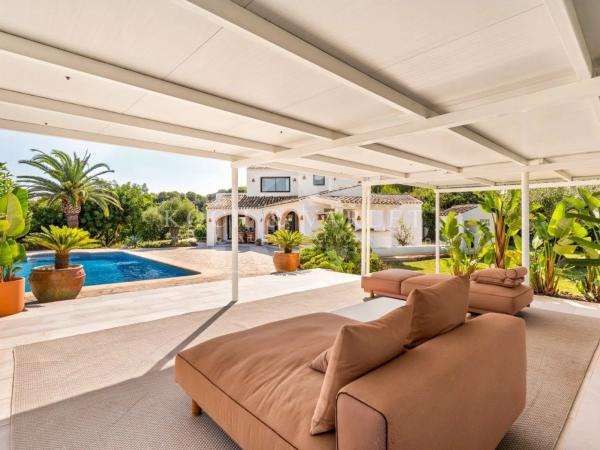 Casa independiente en calle del Río Nervión, 22 -2