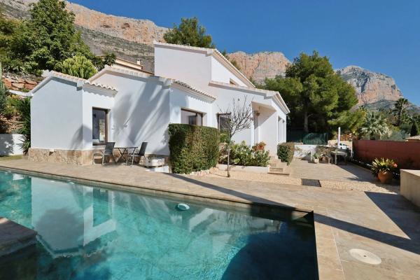 Casa independiente en calle de Àries, 19