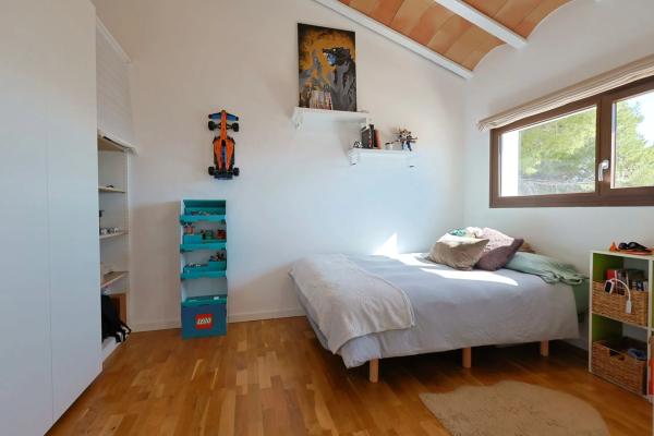 Casa independiente en calle de Àries, 19