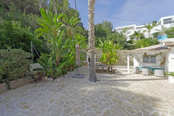 Casa independiente en calle Beniarrés