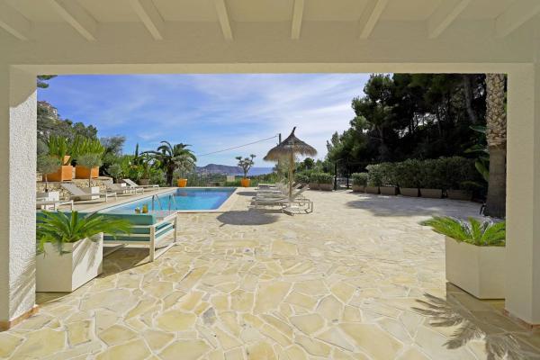 Casa independiente en calle Beniarrés