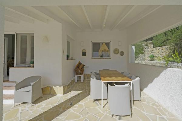 Casa independiente en calle Beniarrés