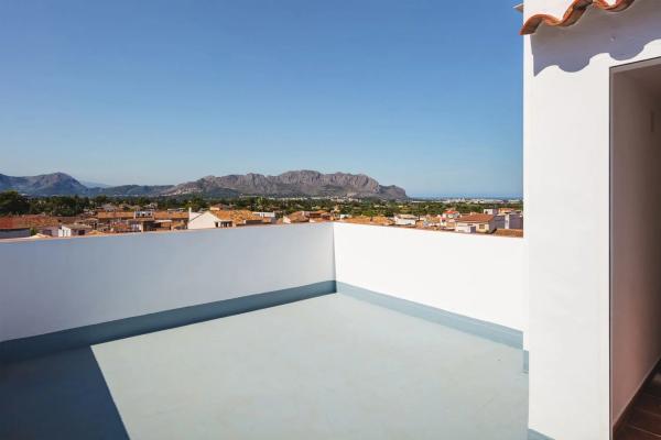 Chalet adosado en calle Sant Domènec