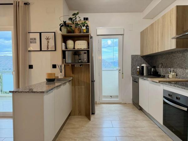 Piso en calle Menorca, 2