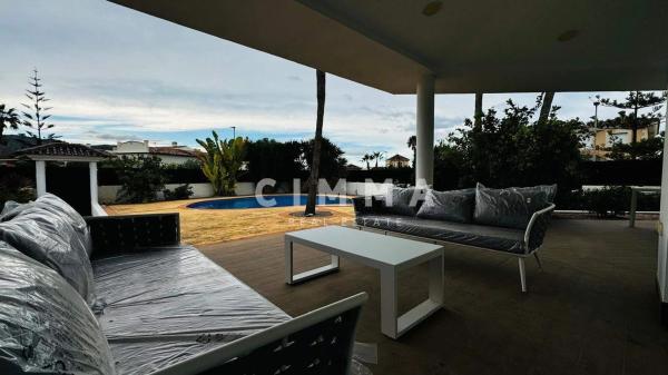 Casa independiente en calle Tenerife