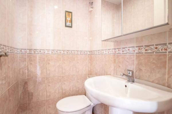 Chalet adosado en calle Pegàs