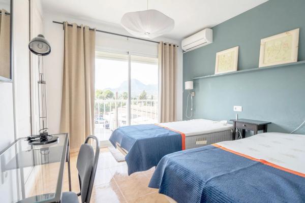 Chalet adosado en calle Pegàs