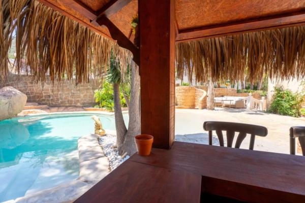 Casa independiente en calle Cormorà