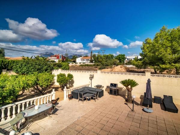 Casa independiente en camino del Sarando