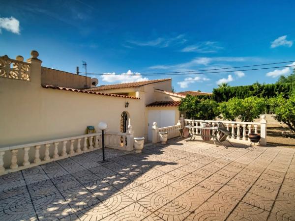 Casa independiente en camino del Sarando