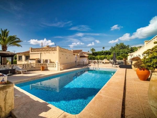 Casa independiente en camino del Sarando