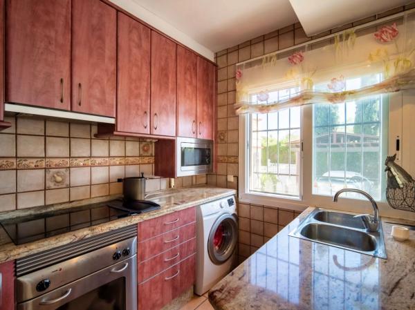 Casa independiente en camino del Sarando