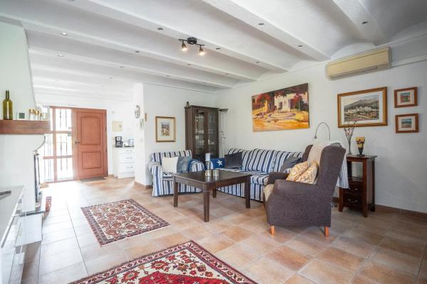 Chalet adosado en calle Pegàs