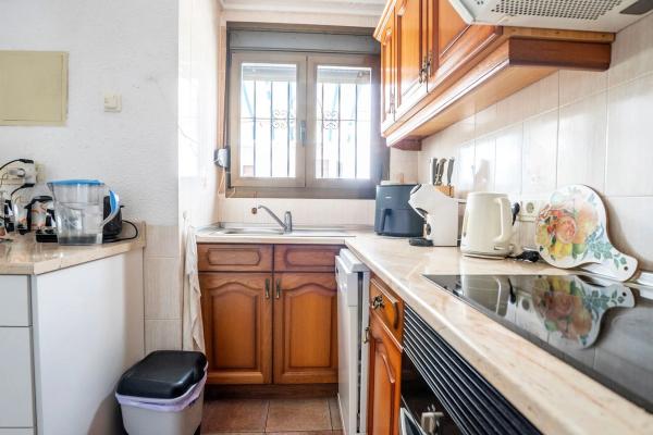 Chalet adosado en calle Pegàs