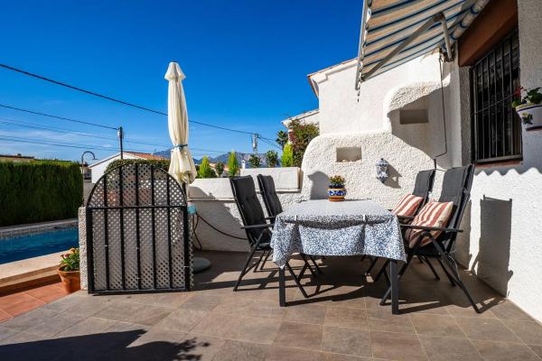 Chalet adosado en calle Pegàs