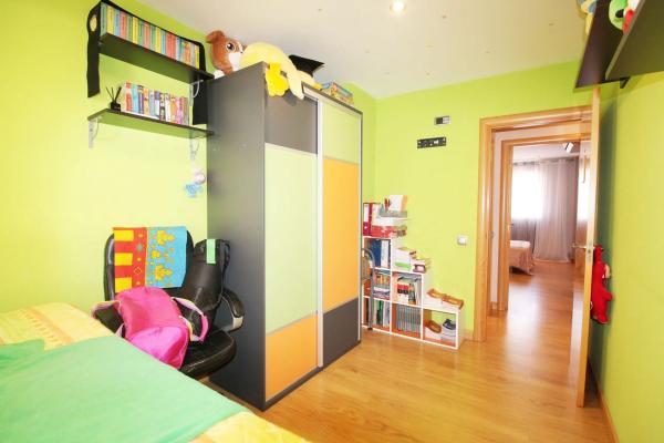 Piso en calle Marie Curie, 4