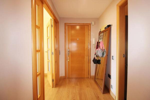 Piso en calle Marie Curie, 4