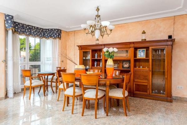 Chalet en calle Marina Alta