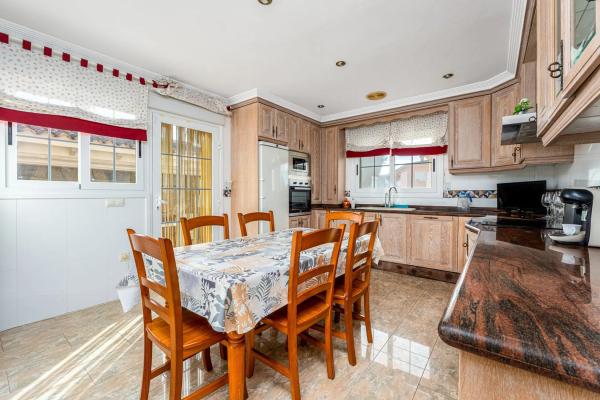 Chalet en calle Marina Alta