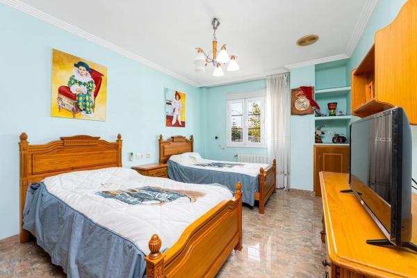 Chalet en calle Marina Alta