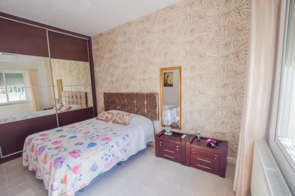 Casa independiente en calle Eurim